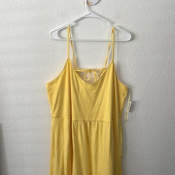 NWT Old Navy Yellow V Neck Tiered Maxi Summer Flowy Dress w Pockets Sz XL Tall - Picture 2 of 4